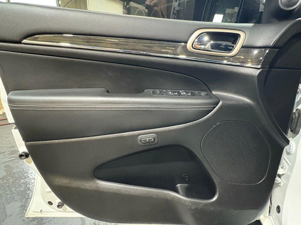 used 2014 Jeep Grand Cherokee car, priced at $13,995