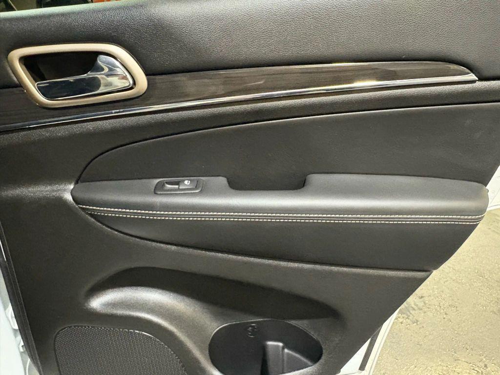 used 2014 Jeep Grand Cherokee car, priced at $13,995