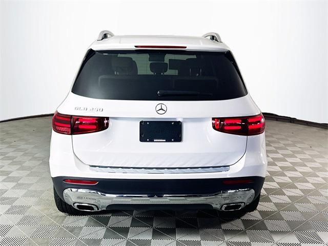 new 2026 Mercedes-Benz GLB 250 car, priced at $48,030