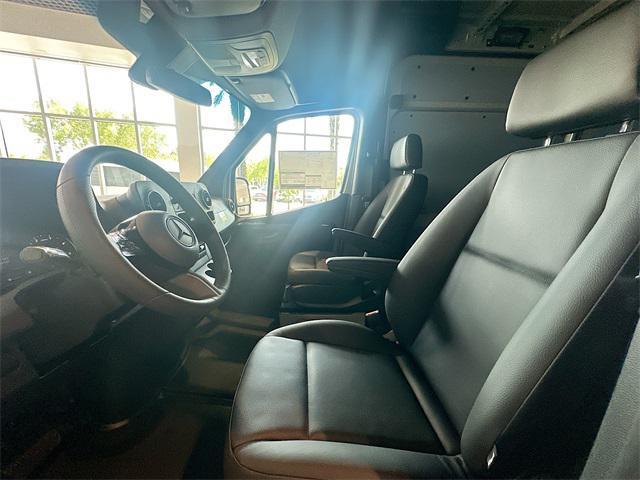 new 2025 Mercedes-Benz Sprinter 2500 car, priced at $60,751