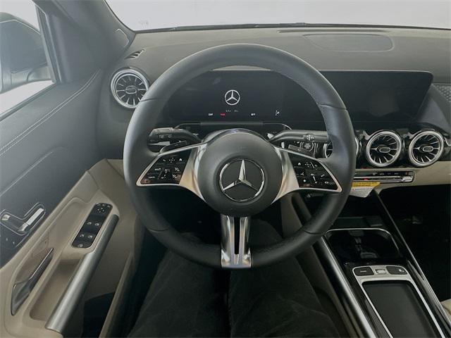 new 2025 Mercedes-Benz GLA 250 car, priced at $47,945