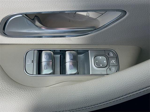 new 2025 Mercedes-Benz GLE 350 car, priced at $76,315