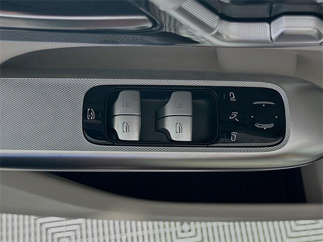 new 2025 Mercedes-Benz GLC 300 car, priced at $60,880