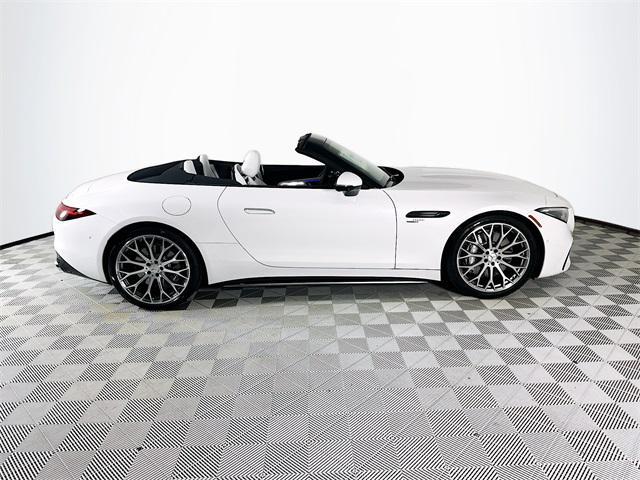 new 2025 Mercedes-Benz AMG SL 43 car, priced at $126,430