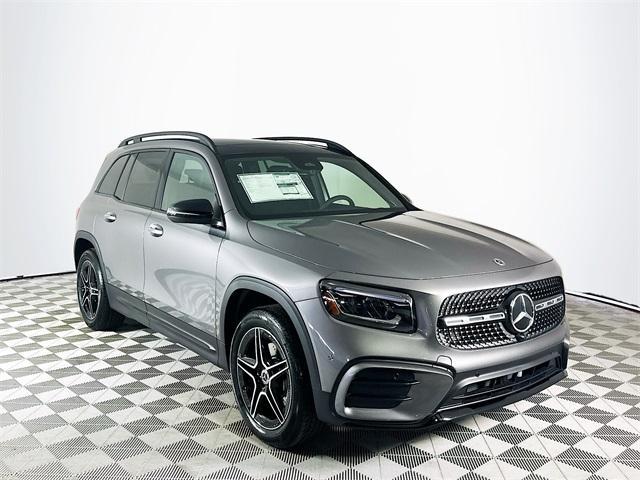 new 2024 Mercedes-Benz GLB 250 car, priced at $55,060