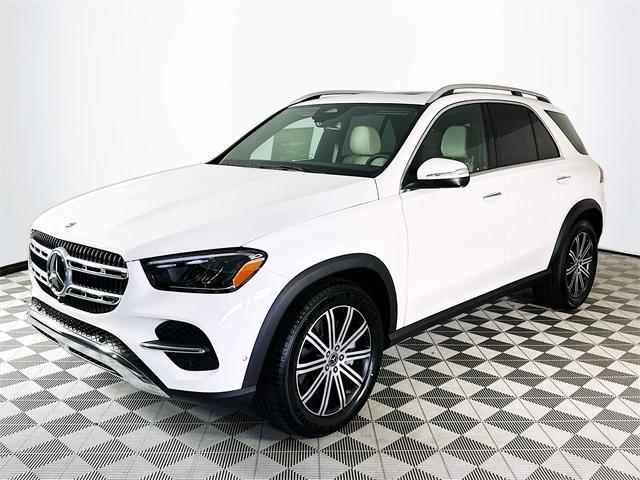 new 2025 Mercedes-Benz GLE 450 car, priced at $73,745