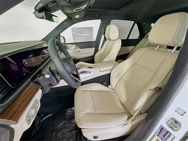 new 2025 Mercedes-Benz GLE 450 car, priced at $73,745