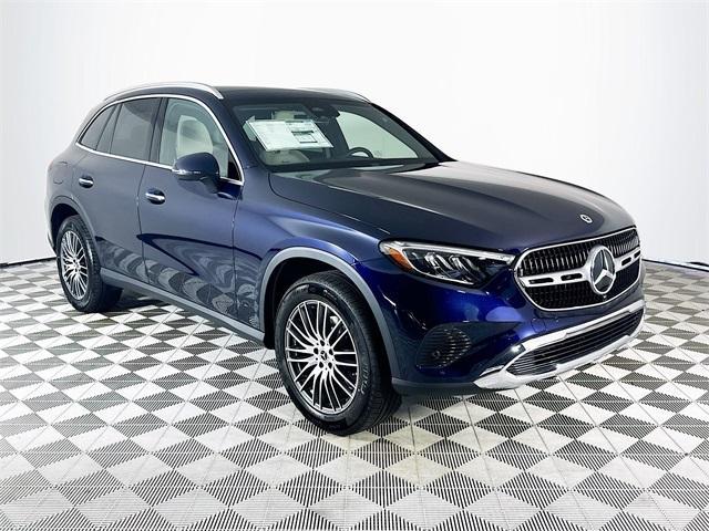 new 2024 Mercedes-Benz GLC 300 car, priced at $55,455