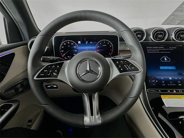 new 2024 Mercedes-Benz GLC 300 car