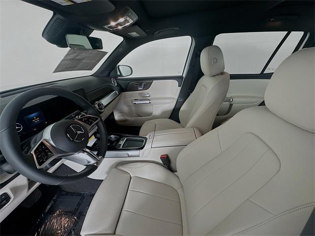 new 2025 Mercedes-Benz GLB 250 car, priced at $49,580