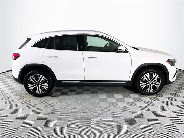 new 2025 Mercedes-Benz GLA 250 car, priced at $47,045