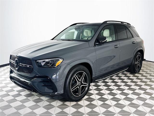 new 2025 Mercedes-Benz GLE 450 car, priced at $90,895