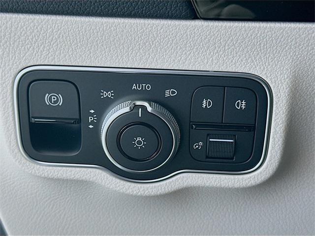 used 2025 Mercedes-Benz GLA 250 car, priced at $41,845