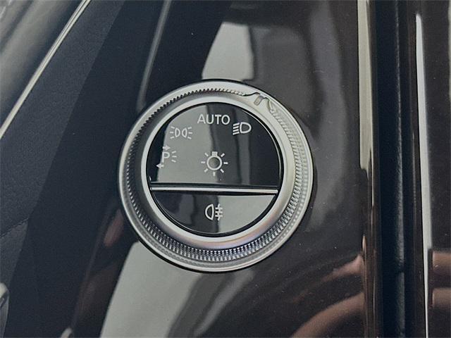 new 2025 Mercedes-Benz S-Class car, priced at $144,400