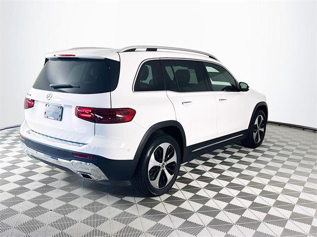 new 2025 Mercedes-Benz GLB 250 car, priced at $51,195