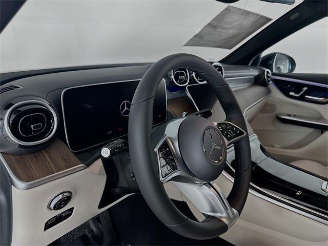 new 2024 Mercedes-Benz GLC 300 car, priced at $55,455