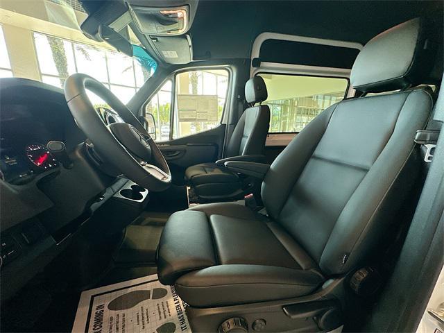 new 2025 Mercedes-Benz Sprinter 2500 car, priced at $77,086