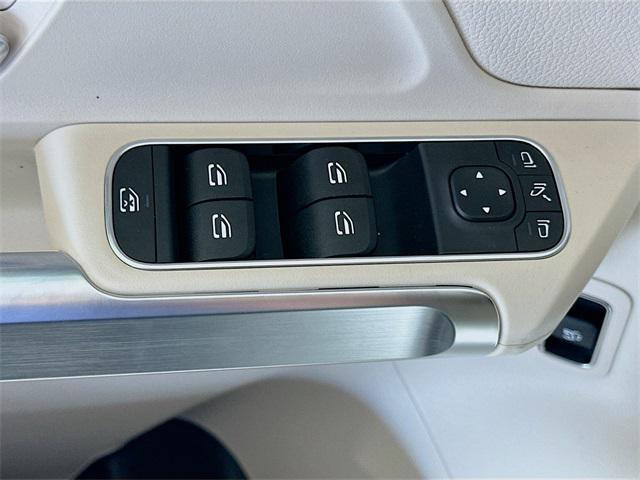 new 2025 Mercedes-Benz GLB 250 car, priced at $51,110