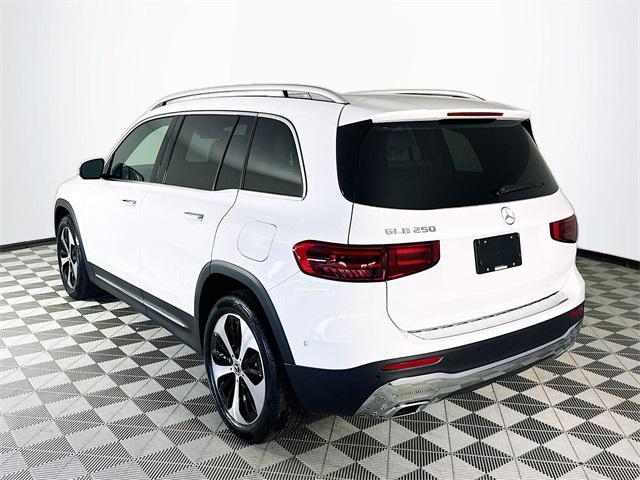 new 2025 Mercedes-Benz GLB 250 car, priced at $49,845