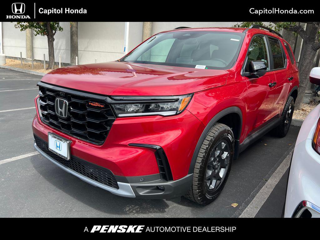 new 2025 Honda Pilot car, priced at $51,830
