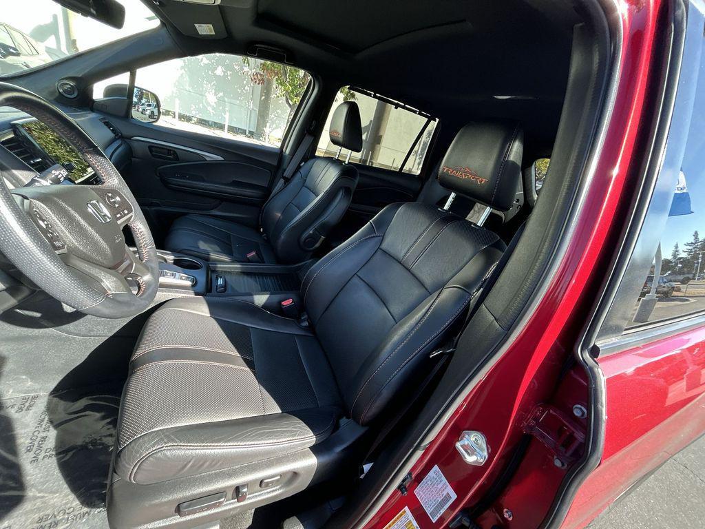 used 2022 Honda Passport car, priced at $33,185