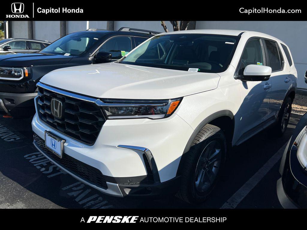 new 2025 Honda Pilot car, priced at $46,180