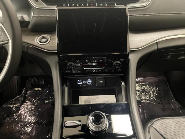 new 2025 Jeep Grand Cherokee L car, priced at $52,056