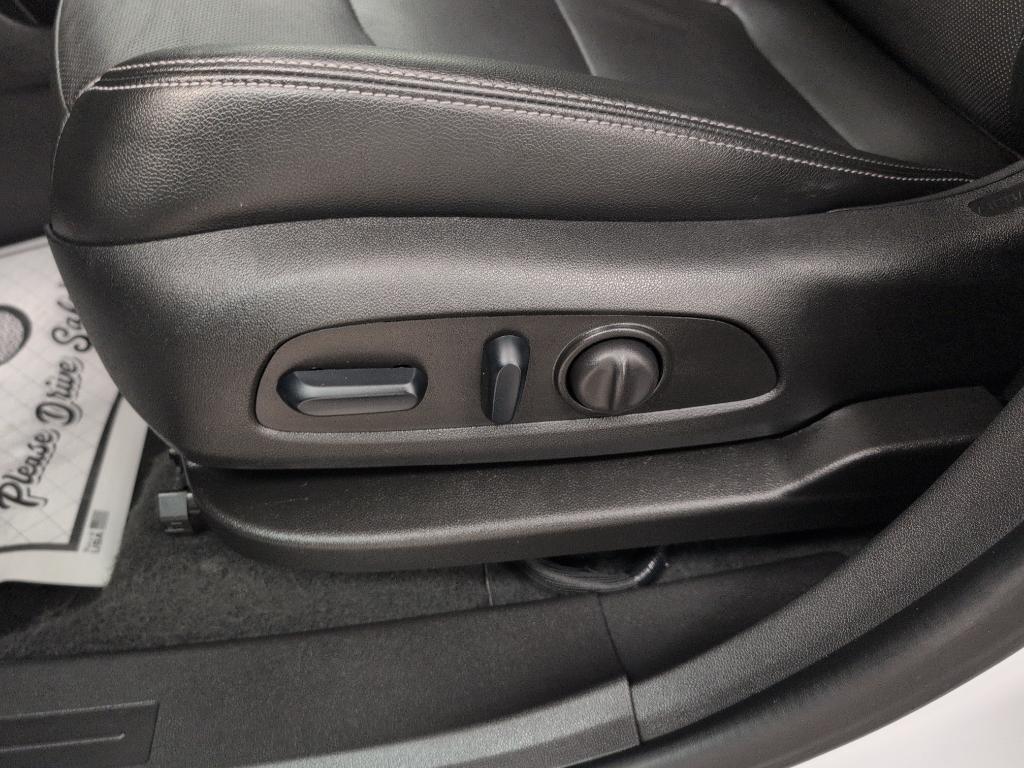 used 2024 GMC Terrain car, priced at $25,999