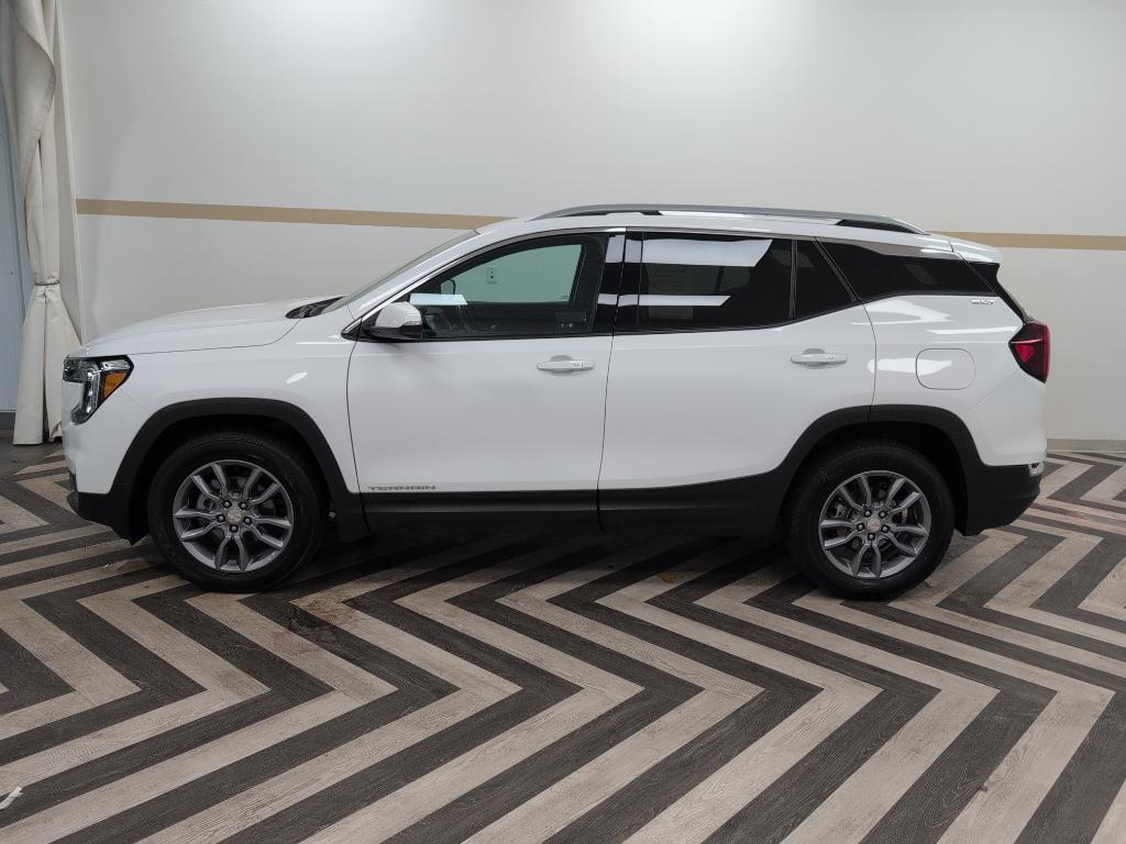 used 2024 GMC Terrain car, priced at $25,999