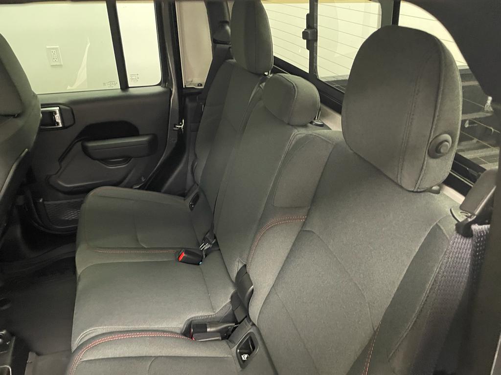 new 2025 Jeep Gladiator car, priced at $50,004