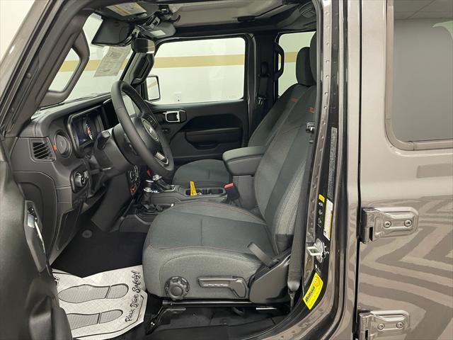 new 2025 Jeep Gladiator car, priced at $49,679