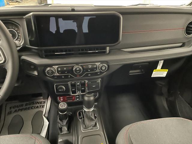 new 2025 Jeep Gladiator car, priced at $49,679