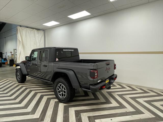 new 2025 Jeep Gladiator car, priced at $49,679