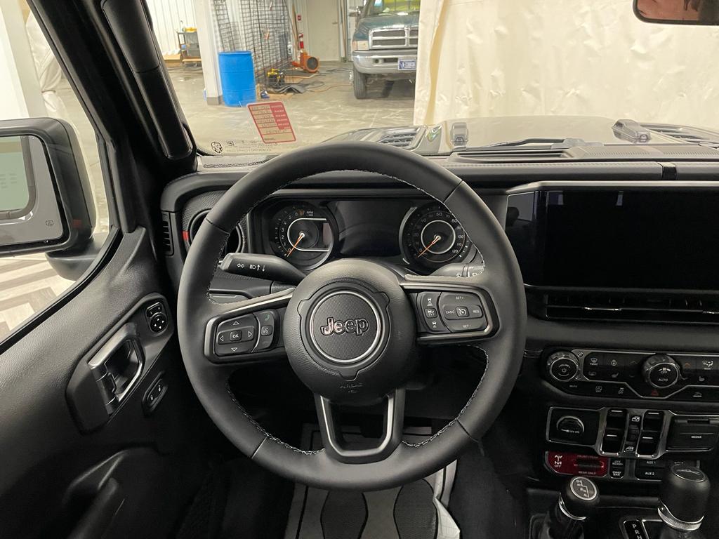 new 2025 Jeep Gladiator car, priced at $50,004