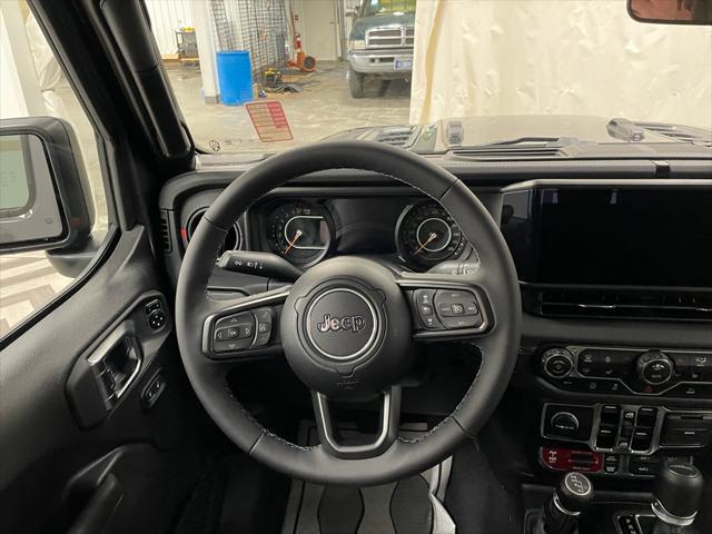 new 2025 Jeep Gladiator car, priced at $49,679