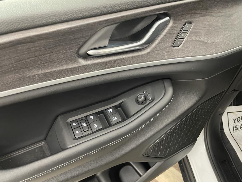 new 2025 Jeep Grand Cherokee L car, priced at $51,549