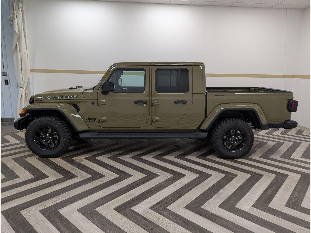 new 2025 Jeep Gladiator car, priced at $46,478