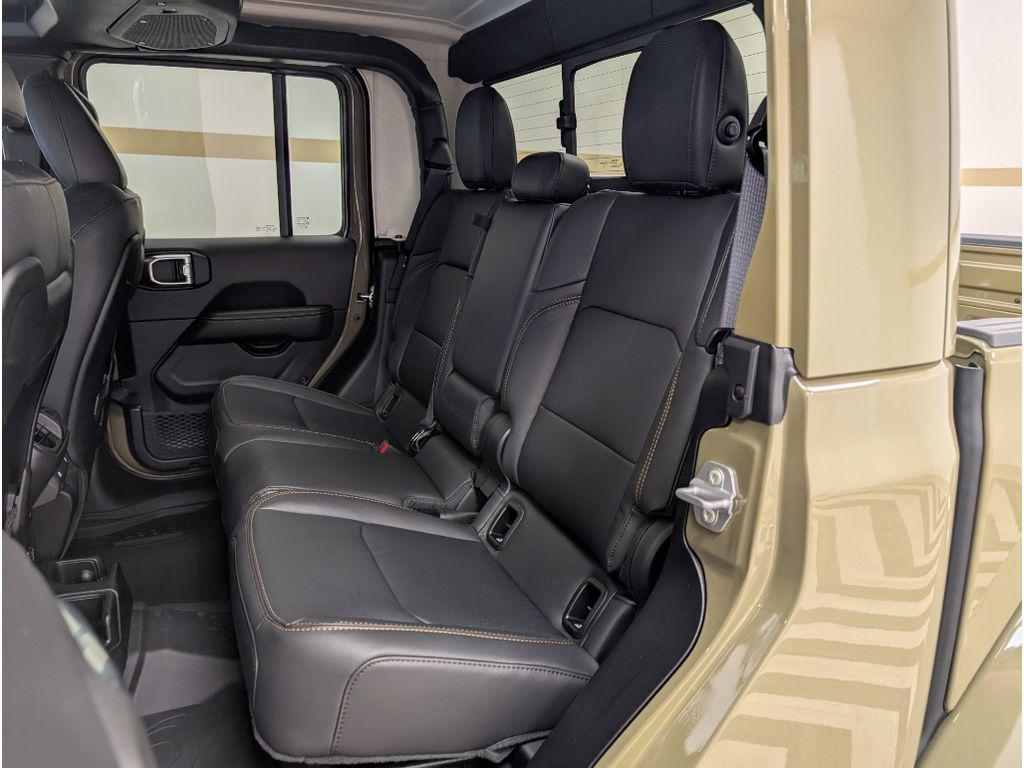 new 2025 Jeep Gladiator car, priced at $46,478