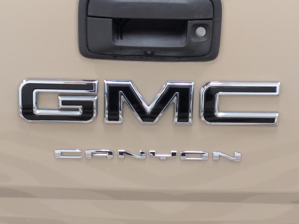used 2022 GMC Canyon car, priced at $37,999
