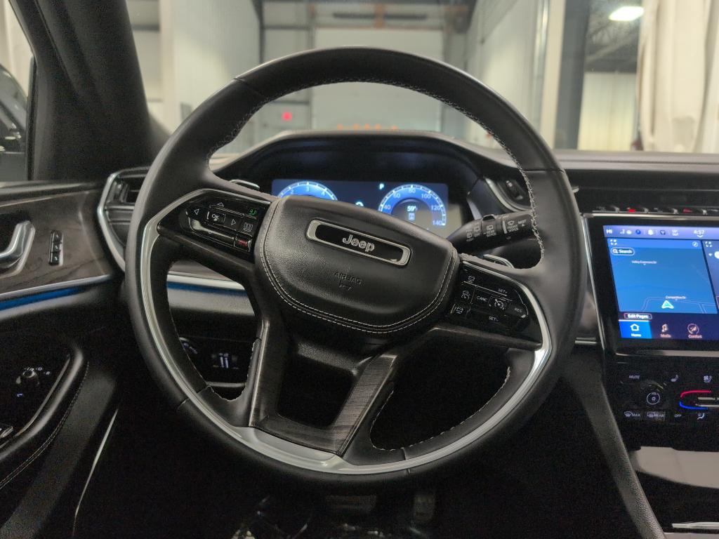 used 2024 Jeep Grand Cherokee car, priced at $38,999