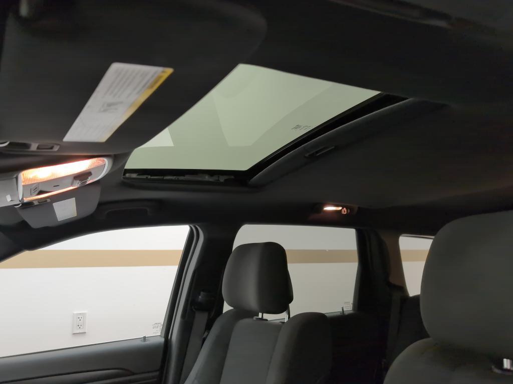 used 2015 Jeep Grand Cherokee car, priced at $14,499