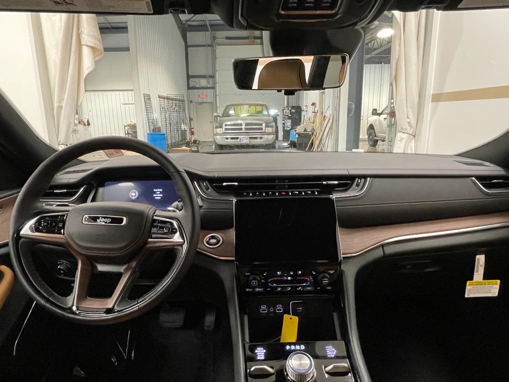 new 2025 Jeep Grand Cherokee car, priced at $60,838