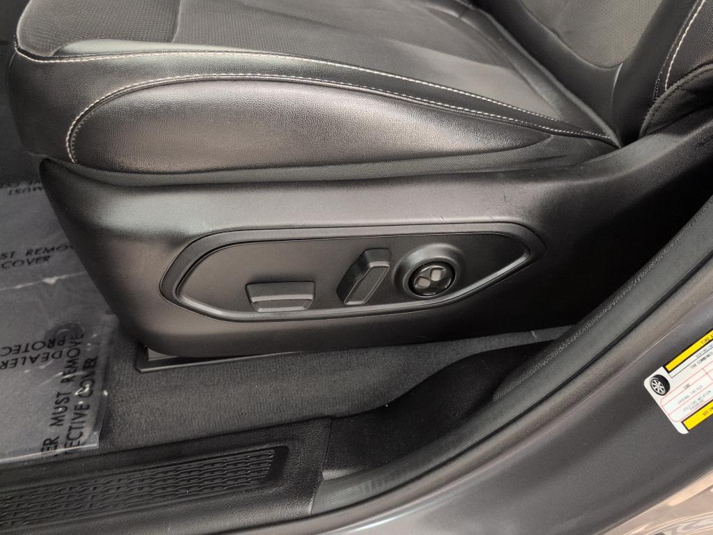 used 2024 Jeep Grand Cherokee L car, priced at $31,899