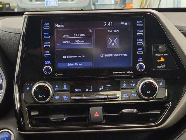 used 2020 Toyota Highlander Hybrid car, priced at $34,599
