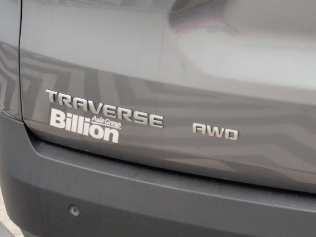 used 2019 Chevrolet Traverse car, priced at $17,499
