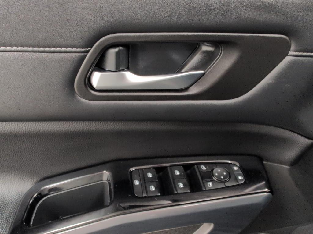 used 2023 Nissan Pathfinder car, priced at $33,999