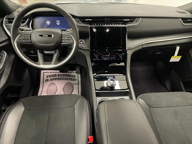 new 2025 Jeep Grand Cherokee L car