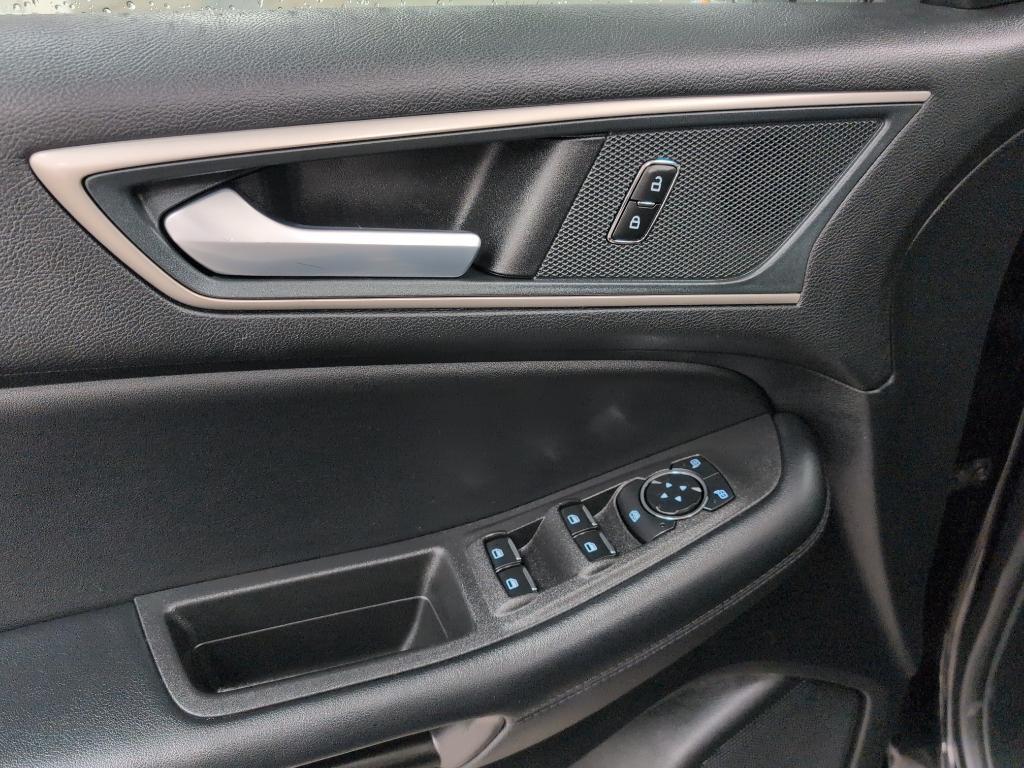 used 2024 Ford Edge car, priced at $25,999