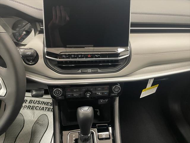 new 2025 Jeep Compass car, priced at $33,205