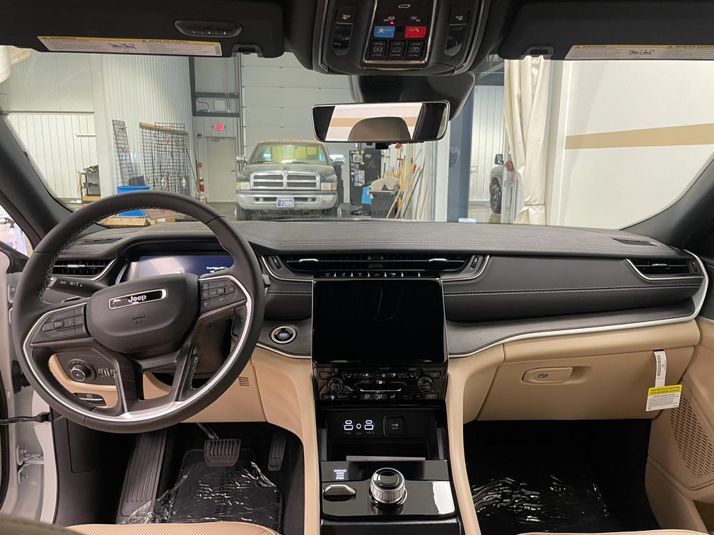new 2025 Jeep Grand Cherokee L car, priced at $51,549